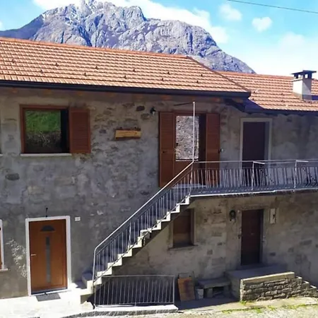 La Casa Dei Miei Nonni Tra Montagne E Lago Holiday home Verceia
