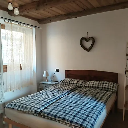 La Casa Dei Miei Nonni Tra Montagne E Lago Holiday home Verceia